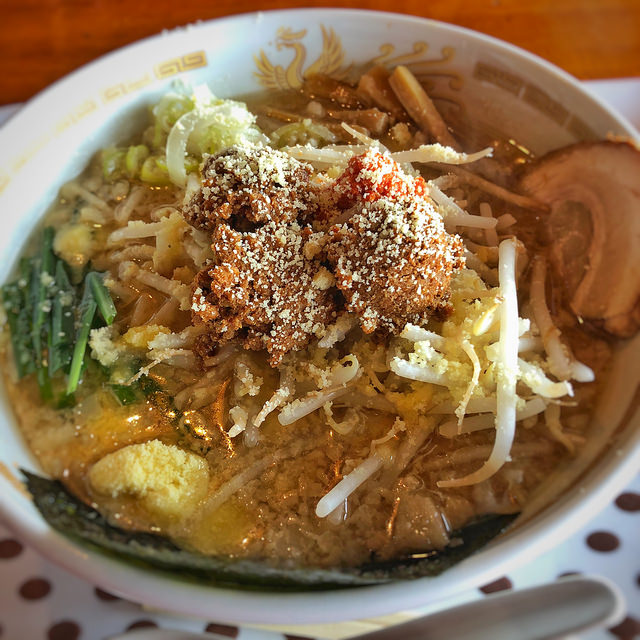 粉雪チーズラーメン