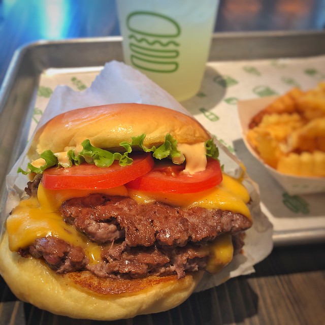 SHAKE SHACK